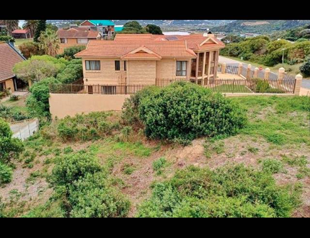 LAND FOR SALE IN HERSHAM